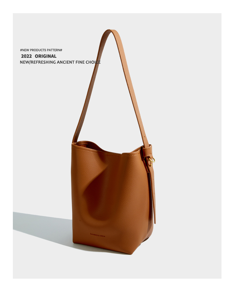 Maxdutti Da Pu Đơn Đeo Vai Nữ  - đánh giá và giá Leather Work Duffle
